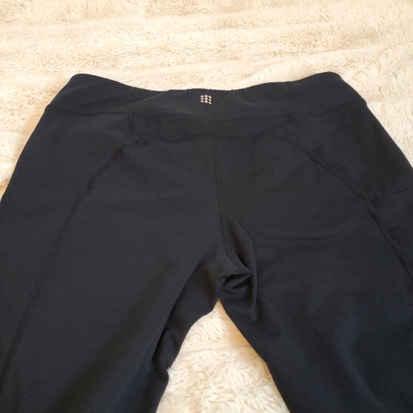 Title Nine Black Capri Leggings M - Picture 5 of 9